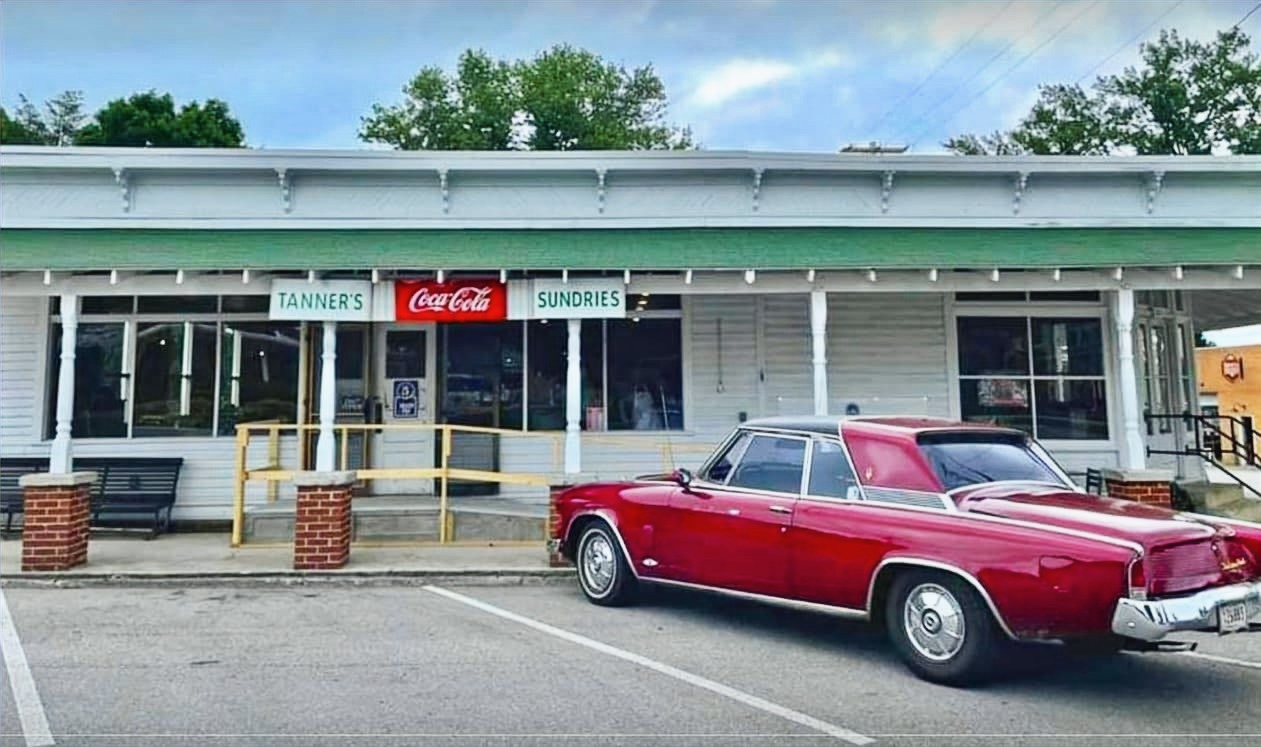 Tanners Historic Cafe - 2022