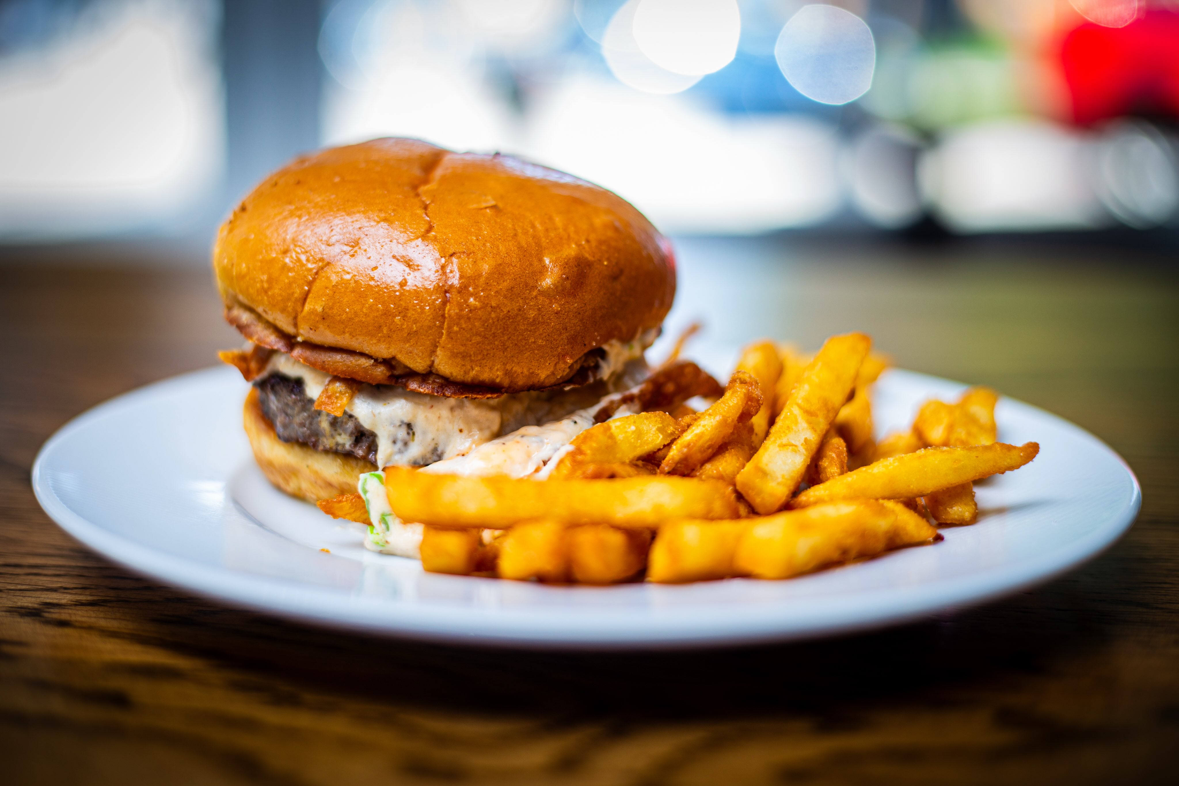 🍔 Burger of the Week is here and it’s a total flavor bomb! 🦀🔥