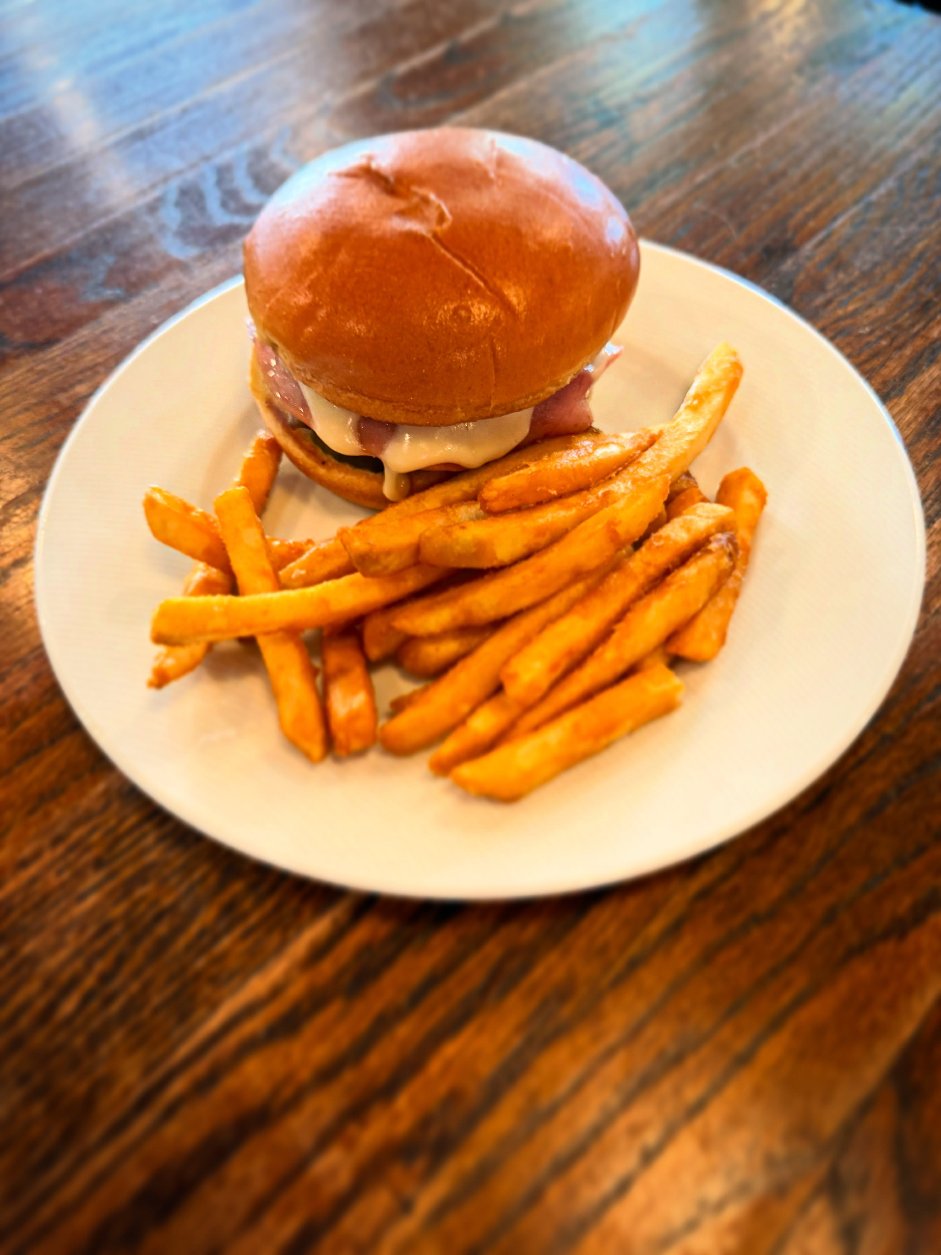 ๐ NEW Burger Special: The Hot Ham & Swiss Burger is here! ๐ง๐ฅ