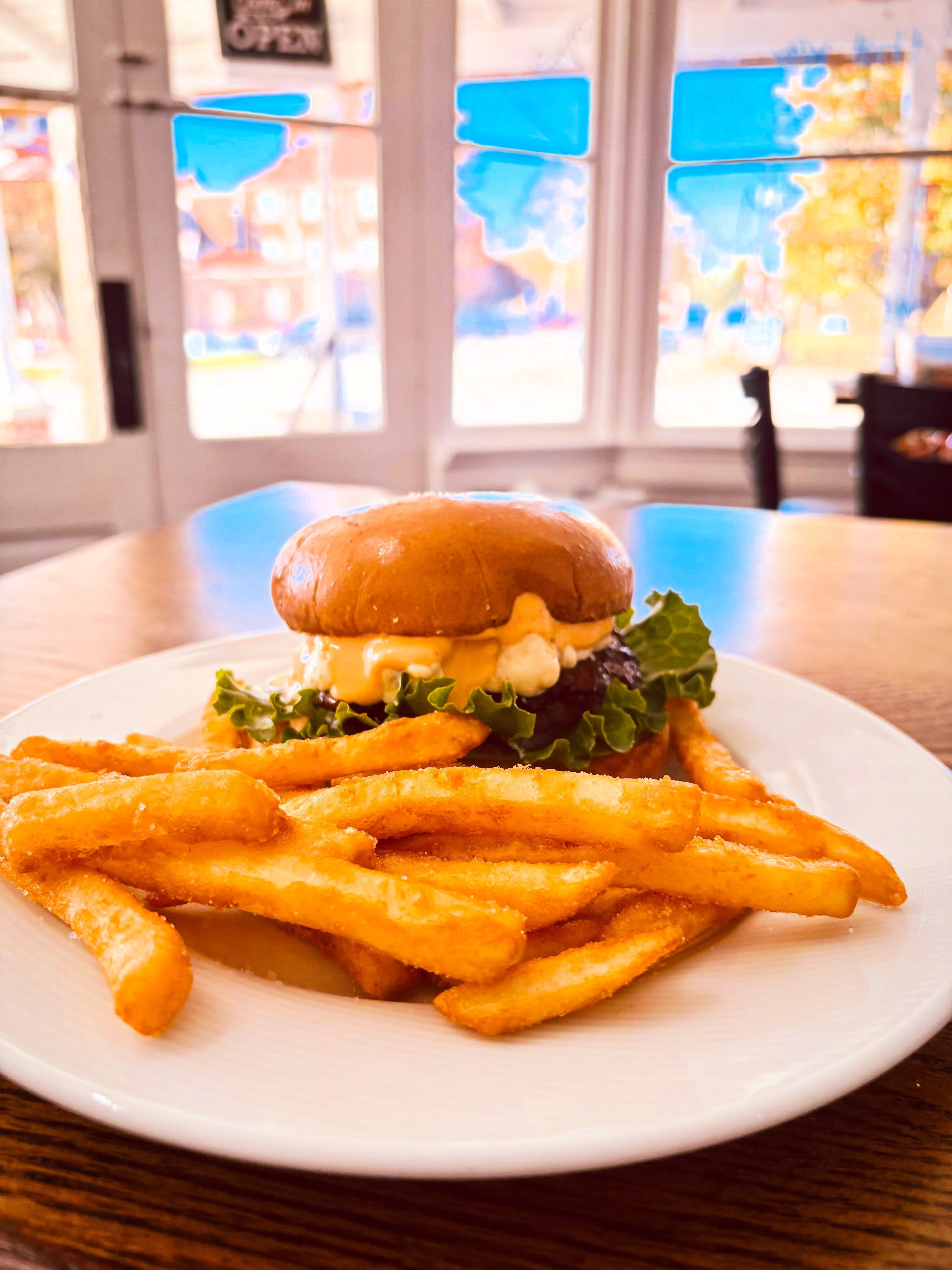 ๐ NEW Burger Special: The Buffalo Blue Burger is here! ๐ฅ๐ง